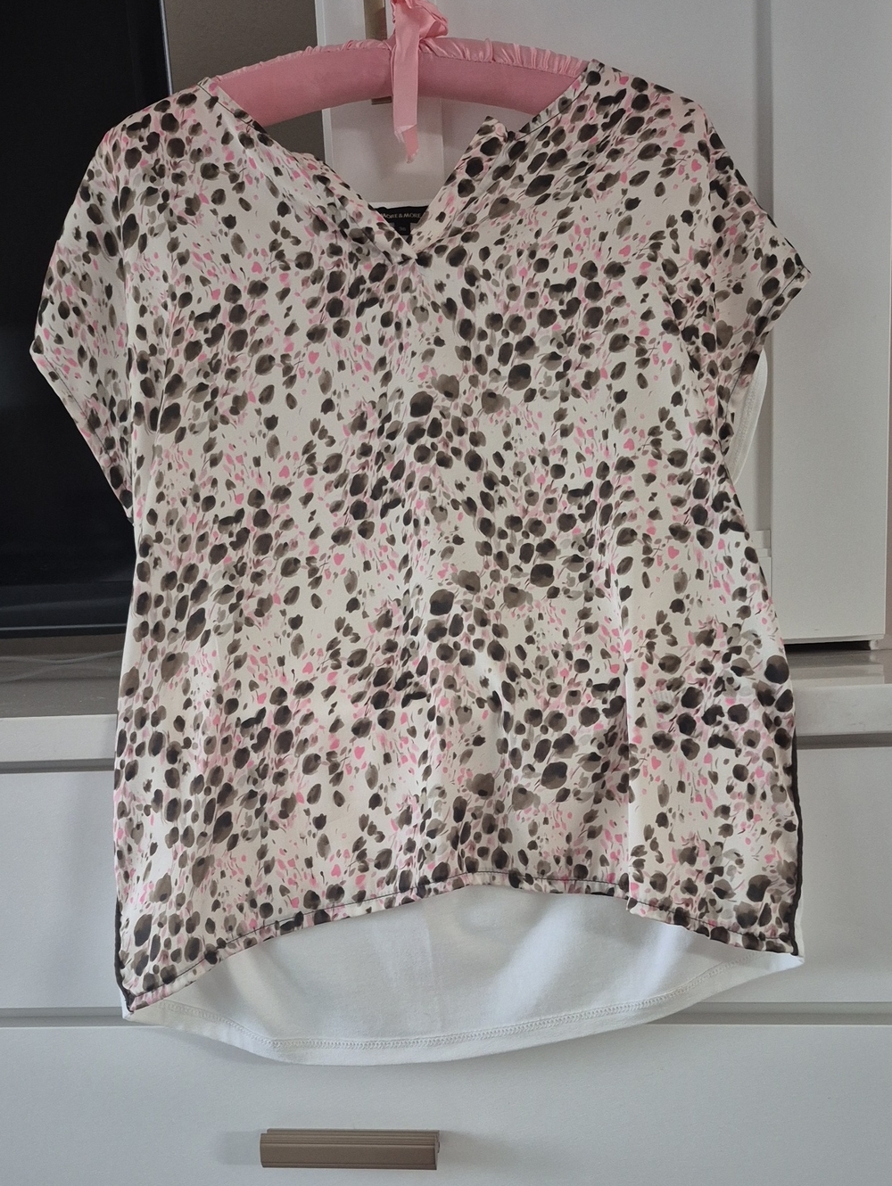 Printed Cap-Sleeve Blouse in Cream and Pink. Silk Front.cotton Back